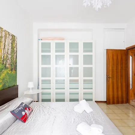 Altamarea Apartamento *